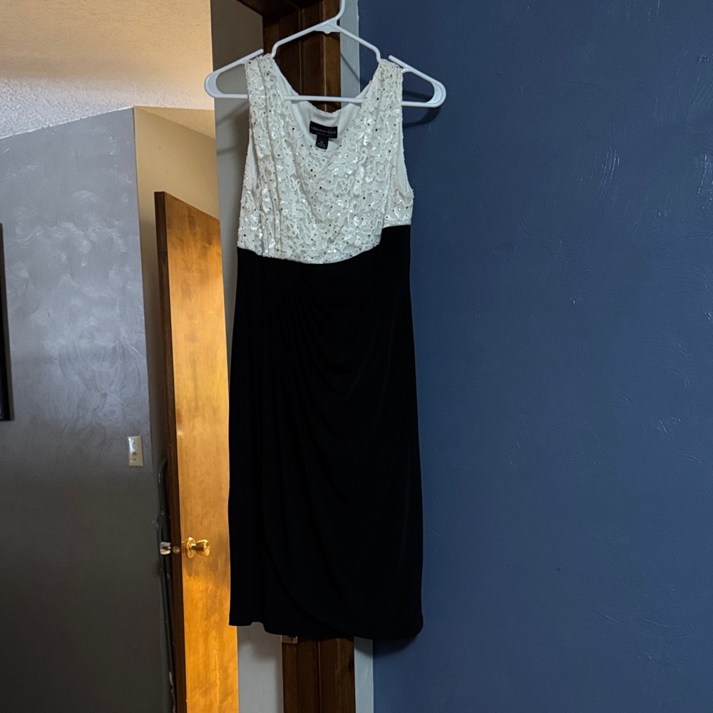 Connected Apparel Black and White Asymmetrical Dress